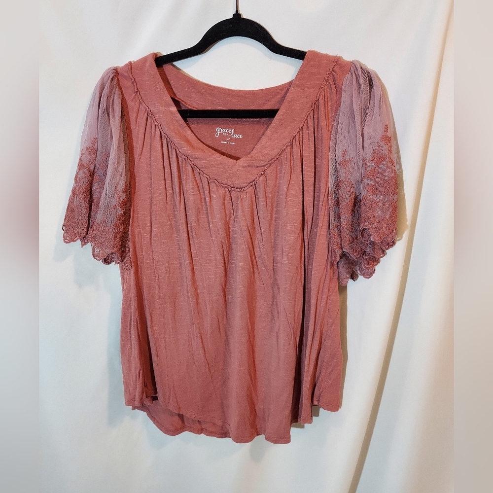 Grace & Lace Women's Mauve Vneck Top with Lace Sleeves